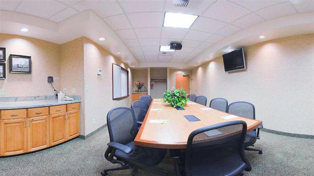 Holiday Inn Express & Suites Cheney By Ihg Eksteriør billede