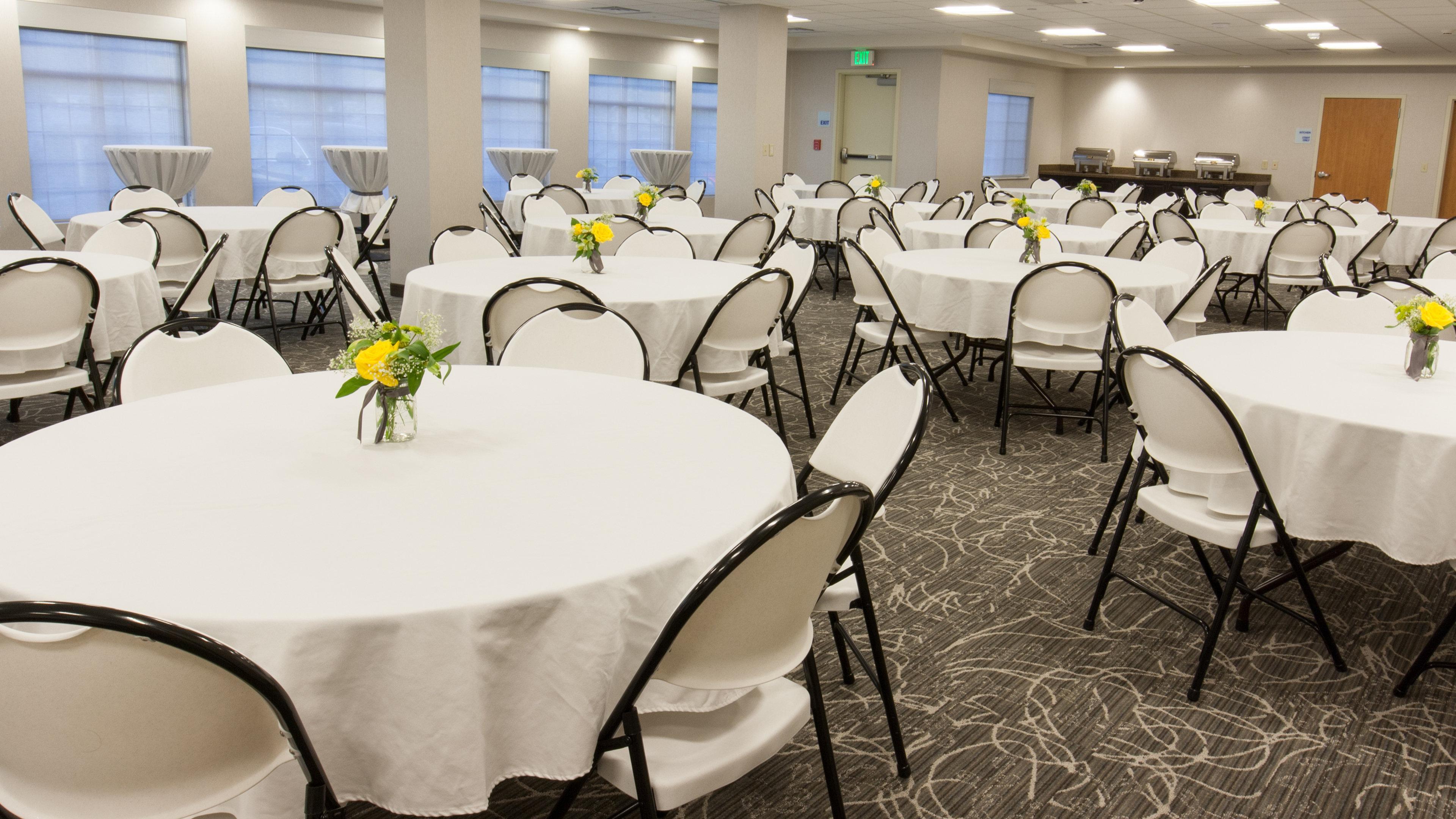 Holiday Inn Express & Suites Cheney By Ihg Eksteriør billede