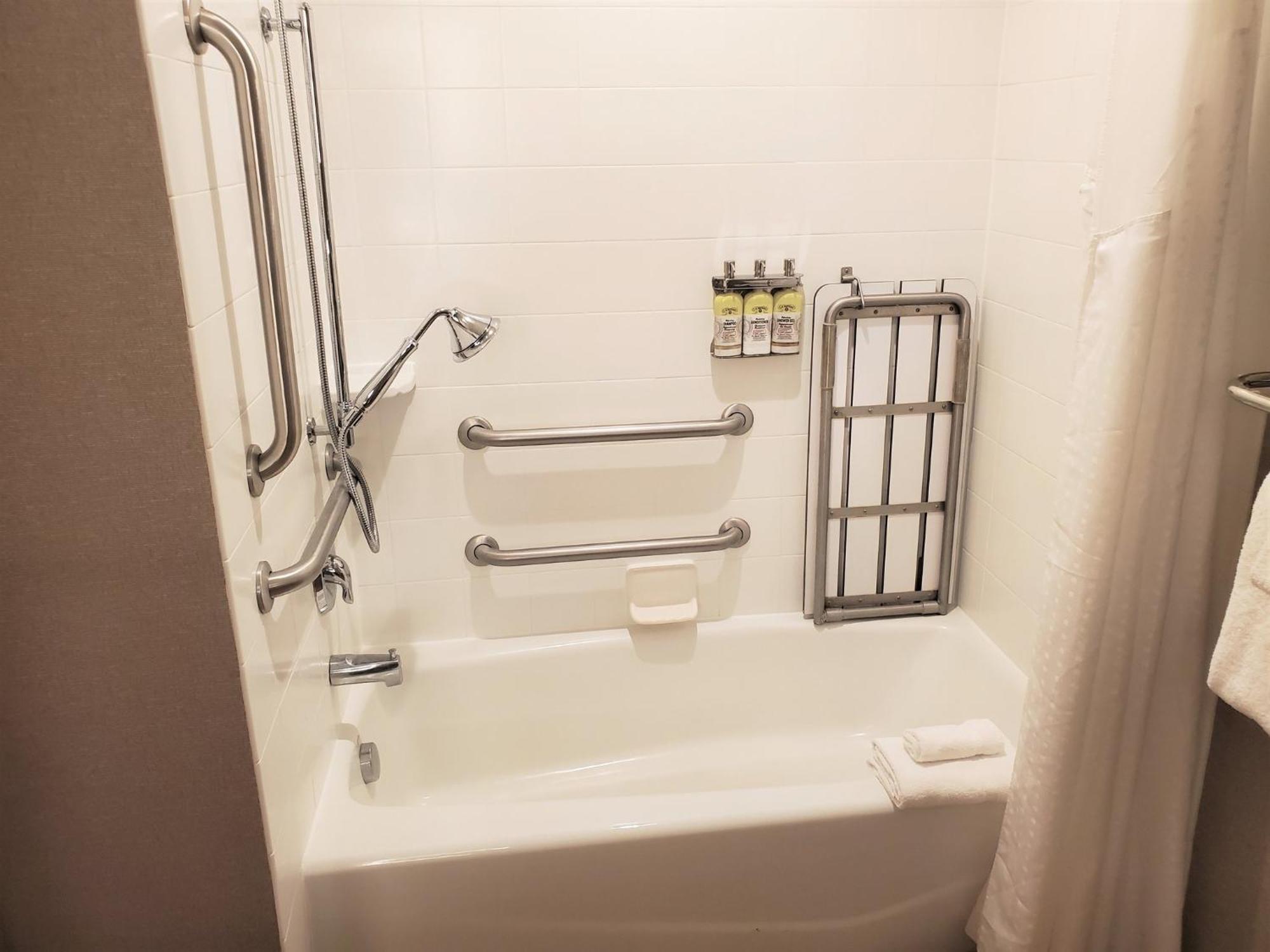 Holiday Inn Express & Suites Cheney By Ihg Eksteriør billede
