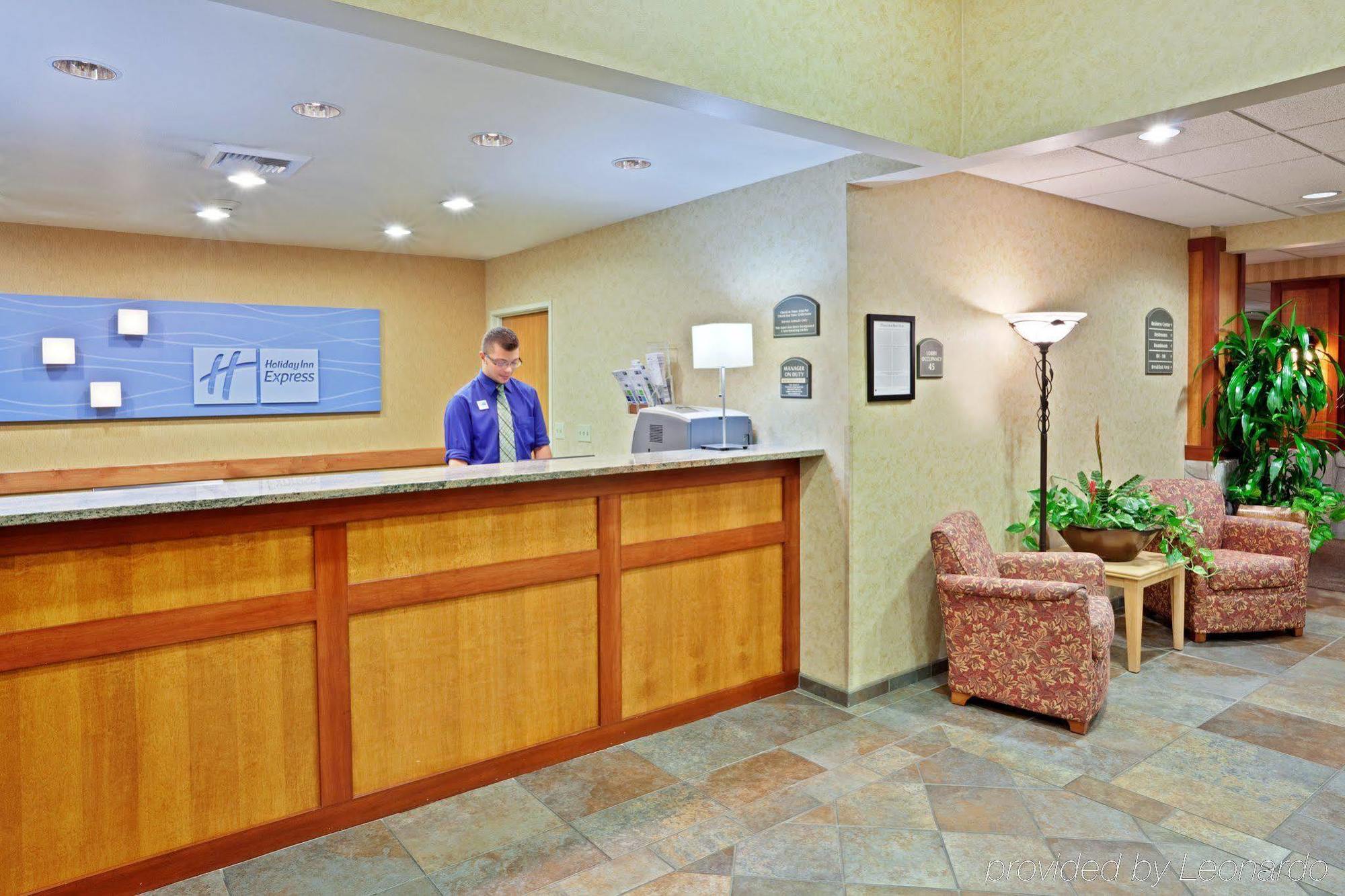Holiday Inn Express & Suites Cheney By Ihg Eksteriør billede