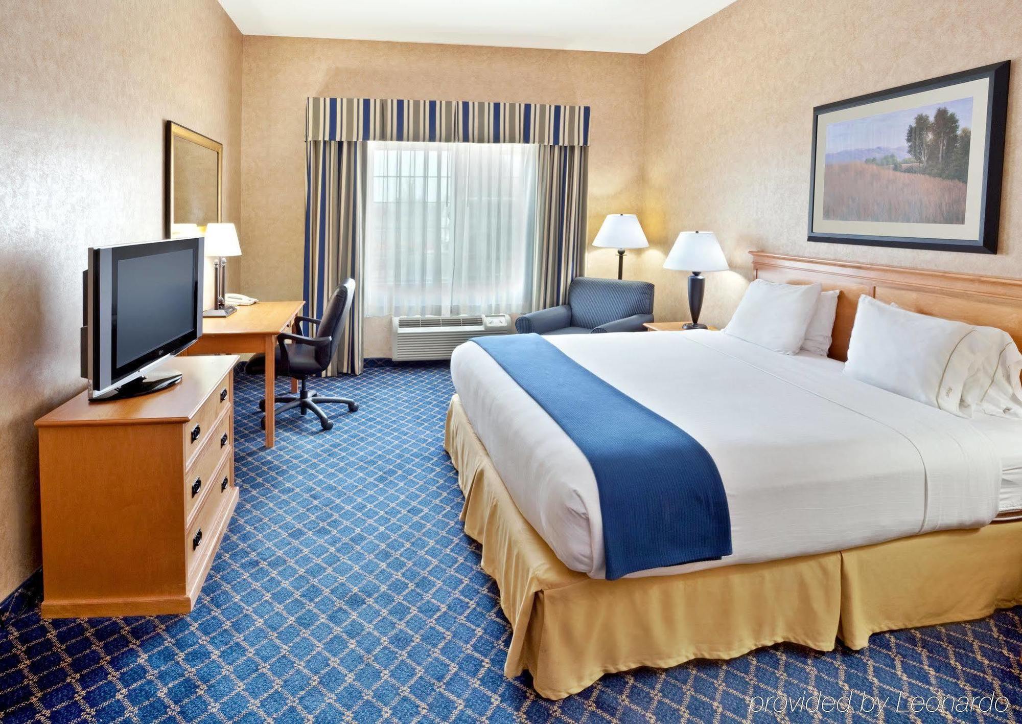 Holiday Inn Express & Suites Cheney By Ihg Eksteriør billede