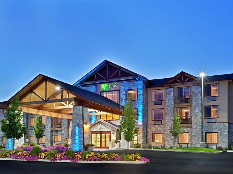 Holiday Inn Express & Suites Cheney By Ihg Eksteriør billede